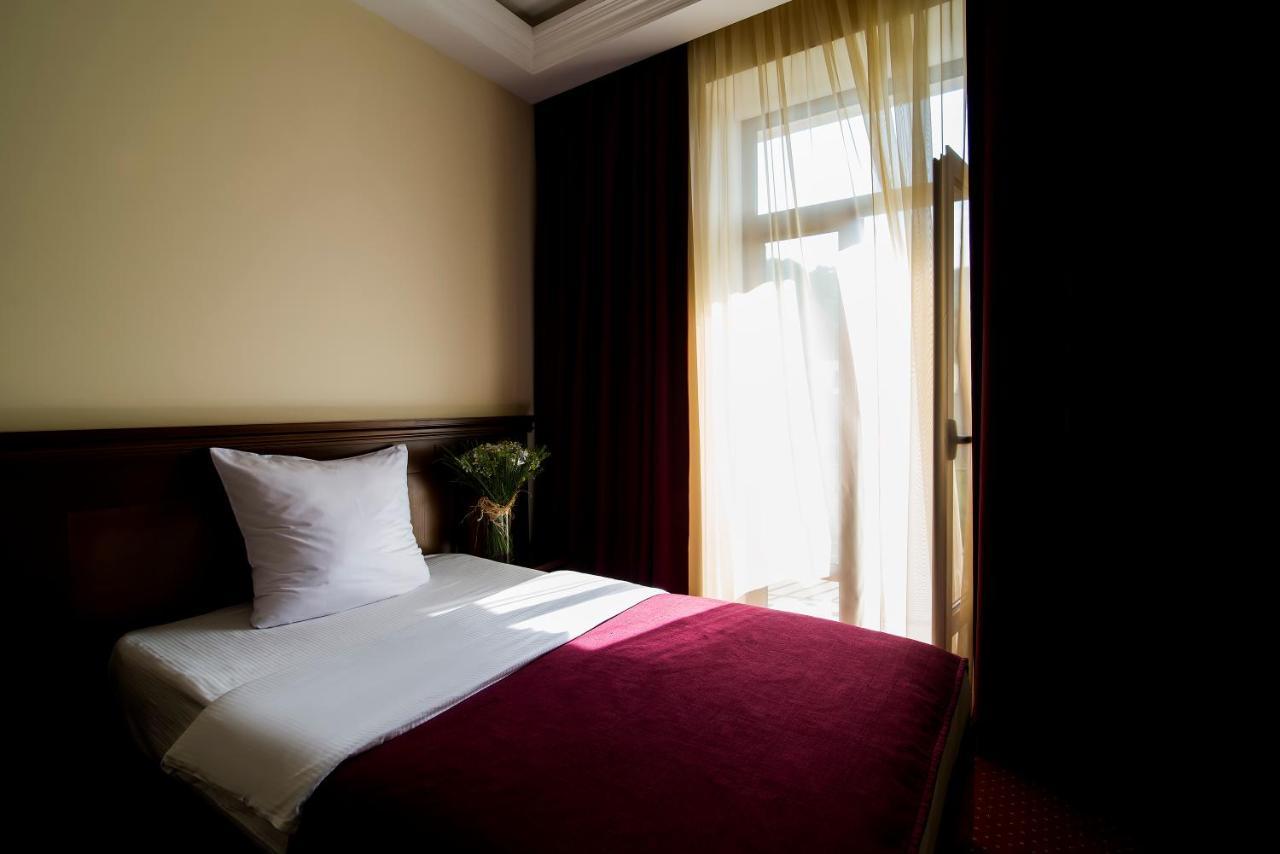Elegant Hotel & Resort Tsachkadzor Buitenkant foto