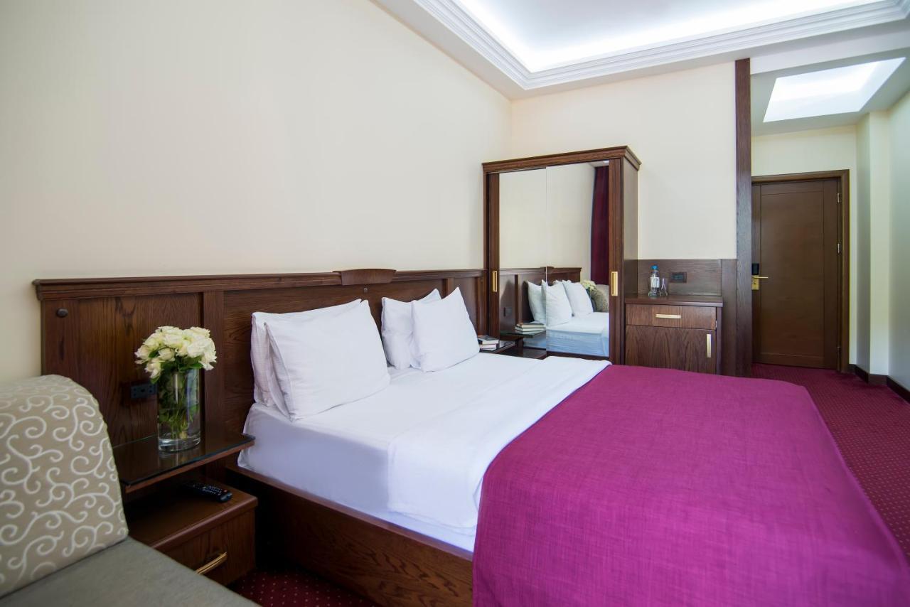 Elegant Hotel & Resort Tsachkadzor Buitenkant foto